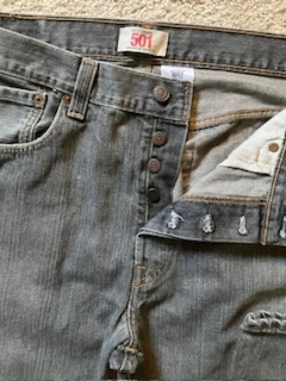 501 Grey Levi's 34x32 - Picture 3 of 4